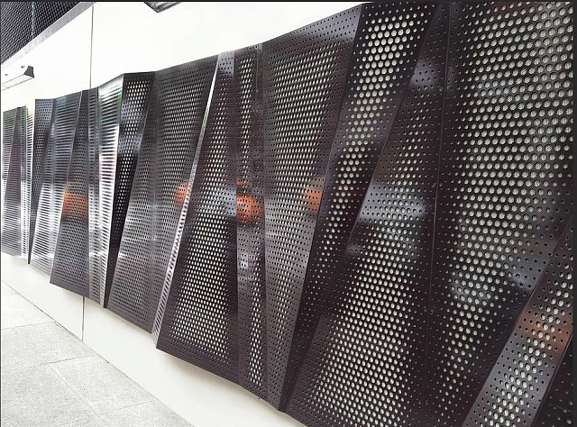 Дизайнерская перфорированная панель